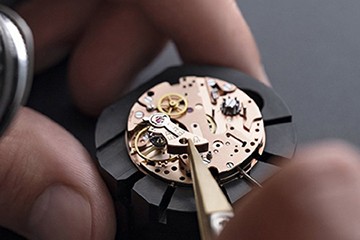 万国表维修官售后服务中心电话